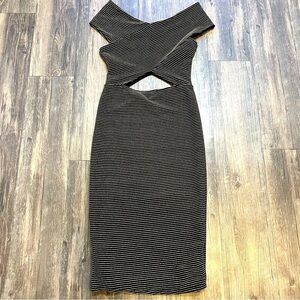 Alt B Bodycon Black Gold Shimmer Stripes Off Shoulders Cut Out Dress Midi Size S